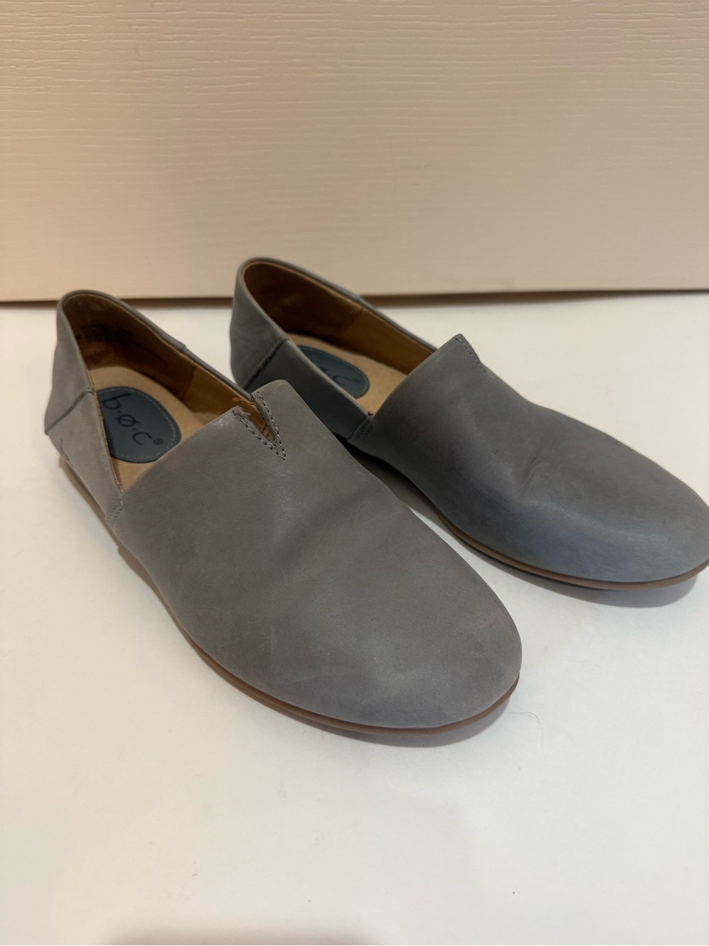 boc Grey Slip-On Leather Women's Loafers size 7